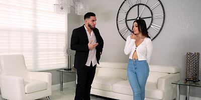 Beauty babysitter Latina Violet Gems had sex with a stud