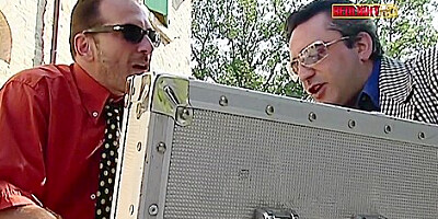 Vanessa Mae, Rita Faltoyano And Julie Silver - Mr. Orange (2003) - Full Movie