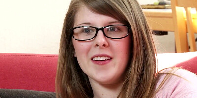 Cute Babe Jada Uses a Vibrator on Her Hairy Pussy