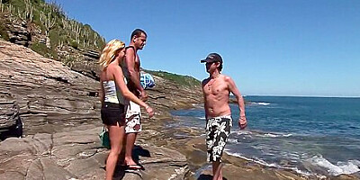 Beach threesome with Chloe