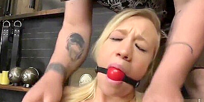 Legs Split Bailey Brooke - Dungeoncorp BDSM - Bodacious Bratty In Bondage