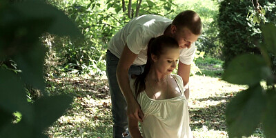 Chelsea Sun gives a great head and gets nicely fucked outdoors