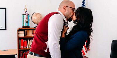 Exotic schoolgirl Gina Valentina seduced professor into drilling her hairy pussy