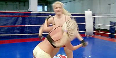 Barbie White and Barbie Smile are having a fight on the boxing ring