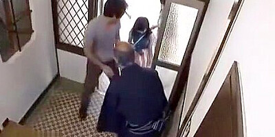 Niandntilde_a Inocente es y follada por su Abuelo pervertido VER Completo
