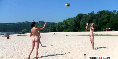 Breathtaking nude beach girl