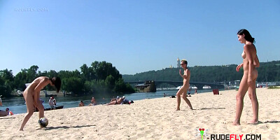 Breathtaking nude beach girl