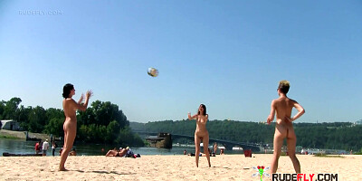 Breathtaking nude beach girl