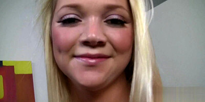 Jessie Andrews in I Just Graduated ! - ManoJob
