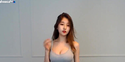 Afreeca Bj韩国美女主播徐雅热舞走光尽收眼底