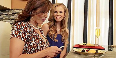 Sexy wives Francesca Le and Jillian Janson share cock