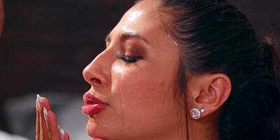 Gianna Dior and her crime partner enjoying life in the hotel room