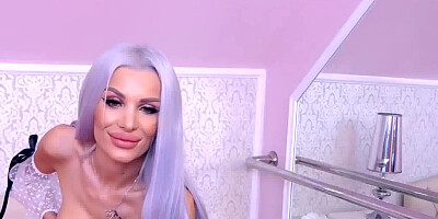 Gorgeous Busty Babe Plays Her Tits and Cunt