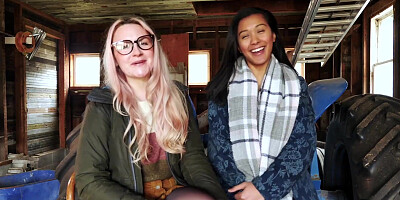 Hanna and Jin Make Sweet Lesbian Love