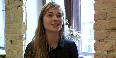 Viktoria Fingers her Hairy Bush