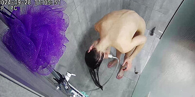 Real cheating. Wife and neighbour fuck in the bathroom. Video leak watch to the end