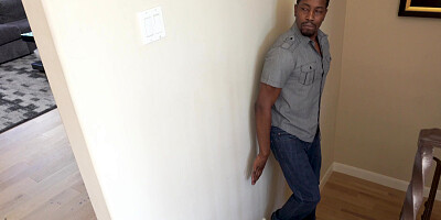 Aaliyah Hadid caught Isiah Maxwell spying and jerking on her