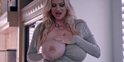 Curvy mom Kelly Madison masturbates passionately outdoors