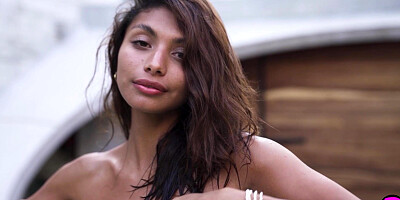 All natural Latina exposed stunning body