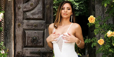 Radiant babe gently touches her sweet cunny outdoors