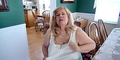 Mommy and Auntie Fight