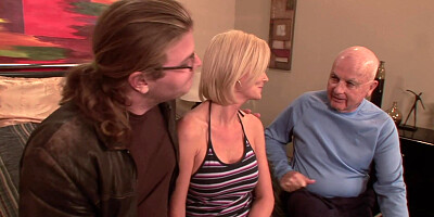 Blonde Wife Camryn Cross Cumblasted After Hot Sex with a Stranger