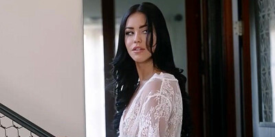 Spectacular brown-haired with humungous orbs, Alina Lopez is about to have casual intercourse with a acquaintance