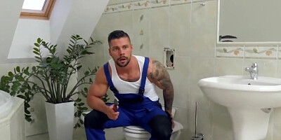 curvy babe sofia lee fucks muscular plumber - 2