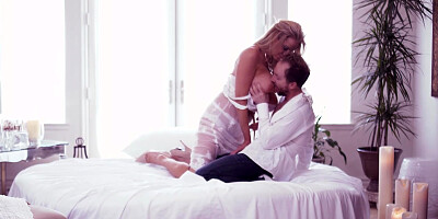 Stacked Kelly Madison sensual sex on a vacation