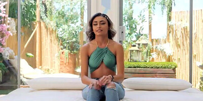 Vanessa is a sloppy minded honey from LA who loves to have tough hookup with random folks