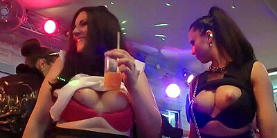 Awesome chicks know what guys like