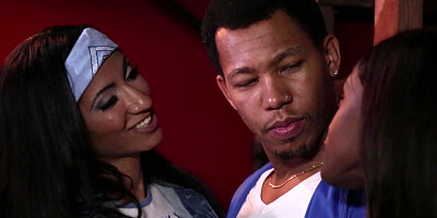 Black harlots Jezabel Vessir and Sadie Santana suck rock hard cock