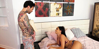 Molten gigantic black butt teenage Aaliyah Hadid screws a pervy inked stepparent