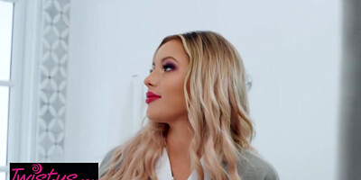 Twistys - When Girls Play - Kylie Page Michele James - Bathing Beauties