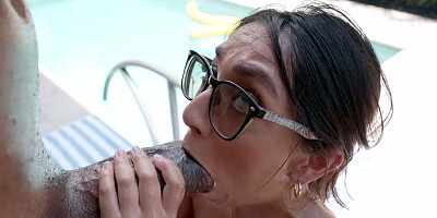 Madison Wilde is sucking giant black cock poolside