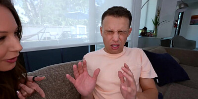 Justin impressed with Johnny's cock