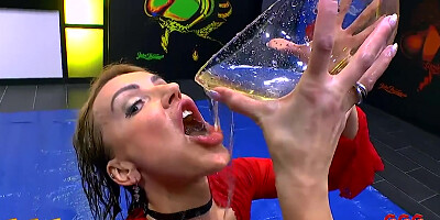 Wondrous Elen Million have urinating douche - 666bukkake