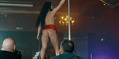 Personal.com - Taylor Sands Grins For Money-Shots