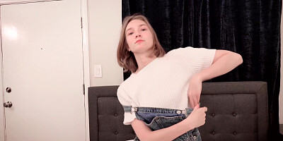 Strokies Claire Roos Gives Awkward Handjob