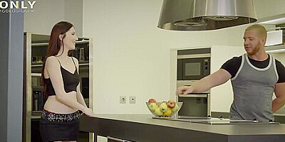 Golddigger Presents Cheerful Mia Evans Enjoys Th