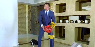 Brazzers - Monique Alexender knows how to keep her man happy