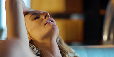 Mona Wales and Nikki Peach make each other cum hard