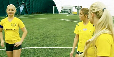 Great looking blonde chick, Alexis Crystal is taking two massive cocks, at the same time