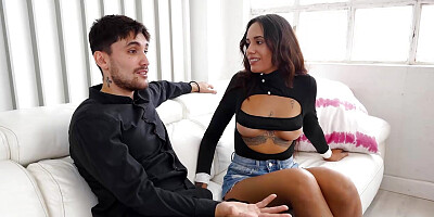 SEXY BLIND DATE! They haven',t ever seen each other, but they already know they',ll fuck!