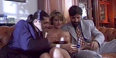 Greta Milos and Linda Thorén