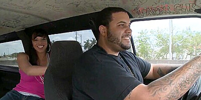 Horny Kendra Star adores fuckign in the car!