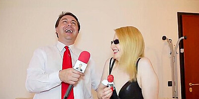 Nymphomaniac milf masturbates herself and sodomizes Andrea Dipre