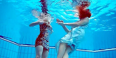 Hottest Underwater Girls Stripping Dashka And Vesta