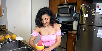 Ella Cruz gets a sticky reward after servicing thick dick