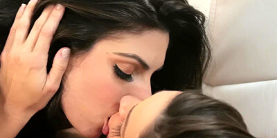 Sweet Darcie Dolce and Abigail Mac greedily lick cunts